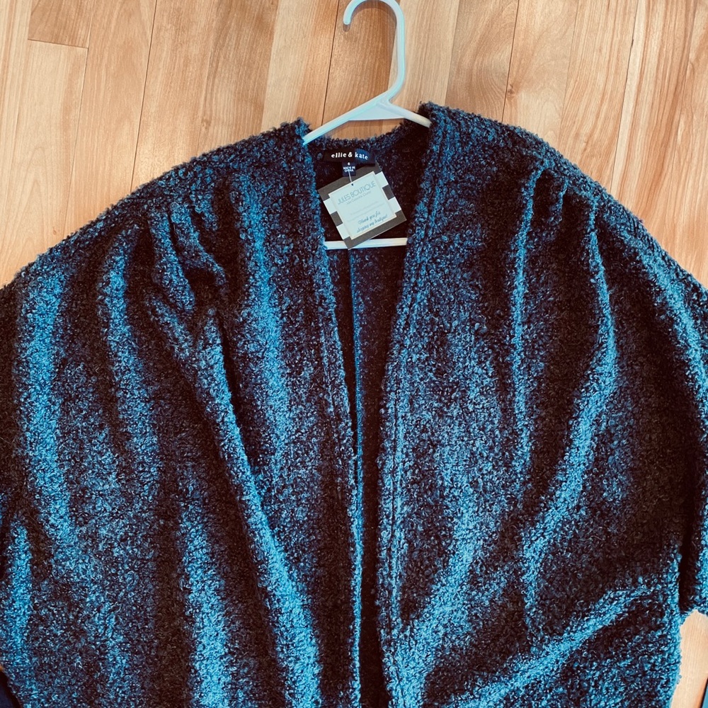 Oversized Cardigan - Picture 7 of 8